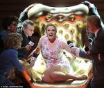 Watch Anna Nicole Vumoo