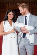 Watch Meghan & Harry: A Royal Baby Story Vumoo