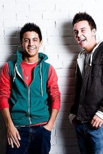 Watch Between Brothers Vumoo