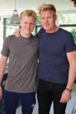 Watch Born Famous Vumoo